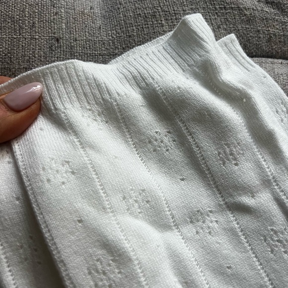 SKIMS pointelle lounge set (bodysuit and pants)
Pants are XS
Bodysuit is small - Picture 2 of 5